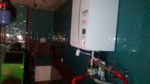 20160520 230833 (800x450)     